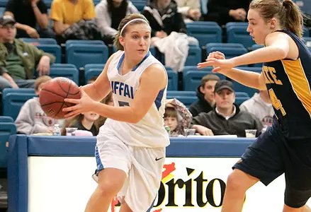 Hot Second Half Leads Kent State Over Buffalo, 72-63 Image