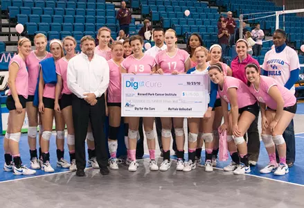 Bulls Host Dig For The Cure Saturday Night Image