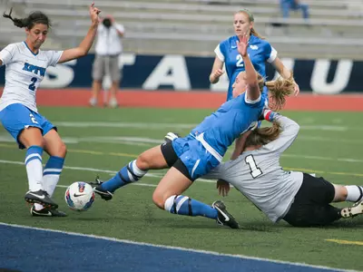 Bulls Win Crucial Sunday Matinee Over Western Michigan Image