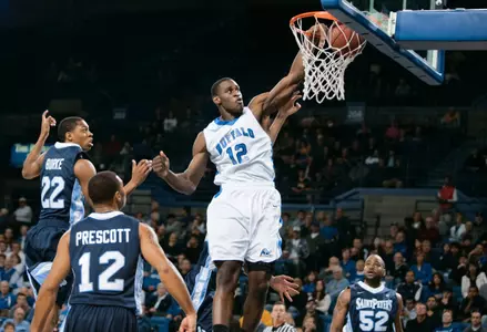 Bulls Win Opener Over Saint Peter's, 72-65 Image