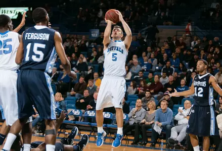 Buffalo Dismantles Dayton, 84-55 Image