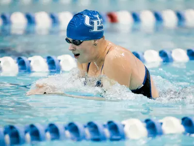 Women's Swimmers Fall to Ohio Image