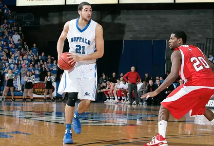 Strong Defense Lifts Buffalo Over Miami, 59-49 Image