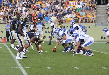 Bulls Hang Tough in Season Opener at Pittsburgh Image