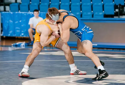 Bulls Finish Seventh at Virginia Duals Image