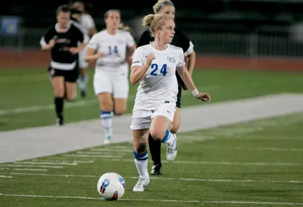 Thompson's Late Tally Lifts Bulls Over Falcons Image