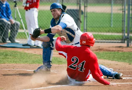 Preseason Honors Continue to Roll in for Tom Murphy Image