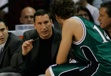 Al Walker Named To Women's Basketball Coaching Staff Image