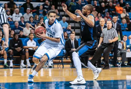 Akron Rallies to Beat Buffalo, 68-64 Image