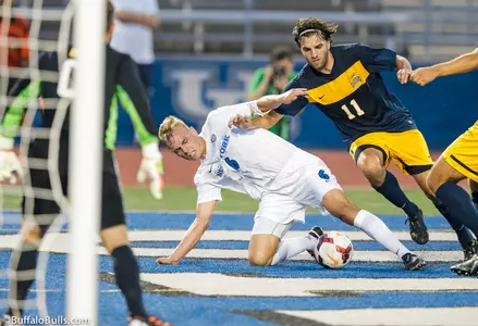 Bulls Claim Mid-Week Match with Gannon Image