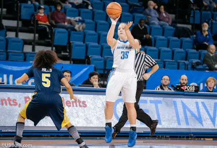 Loesing's Career Night Leads to UB Win Image