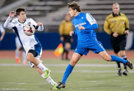 Men's Soccer Closes 2013 Season With Road Draw Image