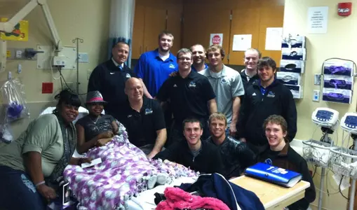 UB Wrestling Offers Support in its Annual Trip to Roswell Park Image