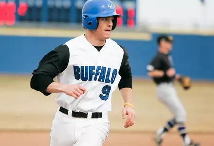 Bulls Lose to Oakland, 8-3 Image