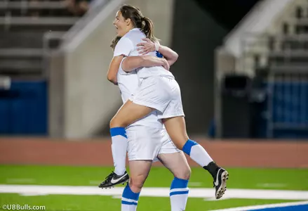 Women's Soccer Earns Fourth Straight Win; Blanks Eastern Michigan, 2-0 Image