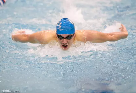 UB Swimming Cruises to Victory over McMaster Image