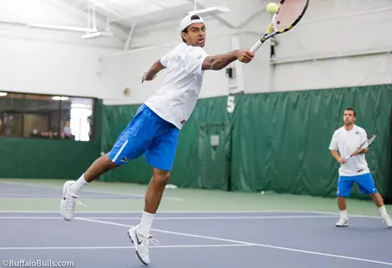 Men's Tennis Finishes Weekend With Pair of Wins Image