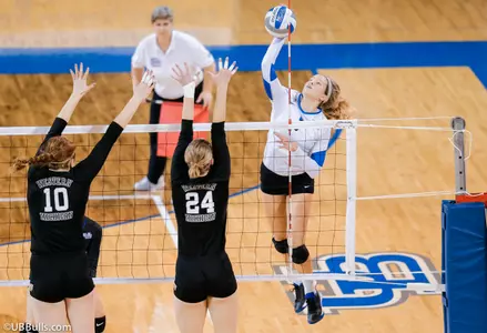 Late Rally Falls Short Against Western Michigan Image