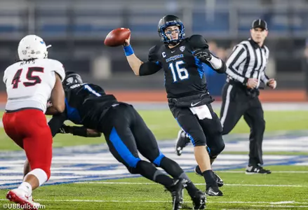 Licata Breaks All-Time Passing Mark in Loss to Northern Illinois Image