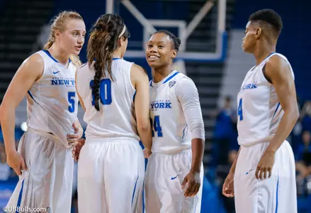 Bulls Look to Extend Streak to Seven at Hofstra on Thursday Image