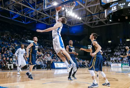 Bulls Snap Losing Skid With 78-63 Win At Eastern Michigan Image