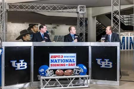 Football Announces 2015 Signing Class Image