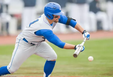 Central Michigan Cruises Past Bulls, 6-1 Image