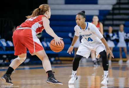 Ball State Sneaks Past Women's Hoops, 68-63 Image