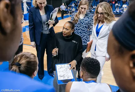 Women's Hoops Welcomes Akron To Alumni Arena On Saturday Afternoon Image