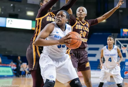 Women's Hoops Collects First MAC Victory; Downs Central Michigan, 67-61 Image