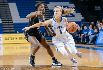 Women's Hoops Continues Play On Sunday As Hofstra Comes To Buffalo Image