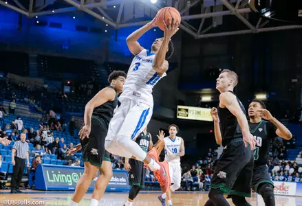 Zips Use Late Run To Pull Away From Bulls, 80-70 Image