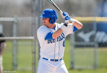 Miscues Costly in Loss to Bowling Green Image