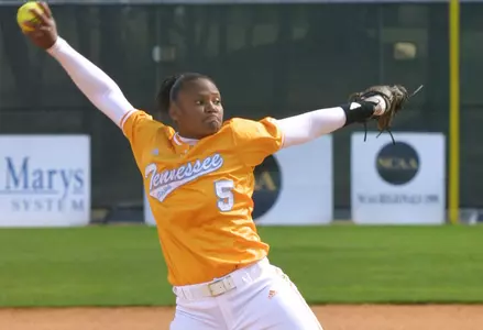 Stacey Jennings Named Assistant Softball Coach Image