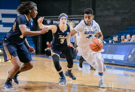 Women's Hoops Drops Third Straight; Downed By Toledo, 73-64 Image