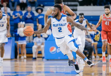 Wade's Late Free Throw Sinks Bulls, 75-74 Image