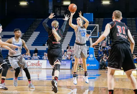 Women's Hoops Can't Slow Down High-Scoring Northern Illinois; Fall 89-80 Image