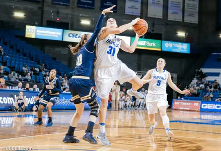 Women's Hoops Runs Past Akron On Saturday At Alumni Arena, 81-51 Image