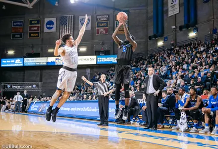 Bulls Fall To MAC-Leading Akron, 89-83 Image