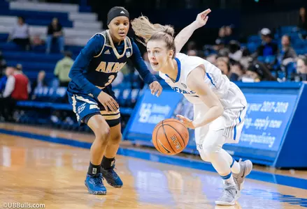 Bulls Upset Second-Seed Ball State to Advance to Semifinals of MAC Tournament Image