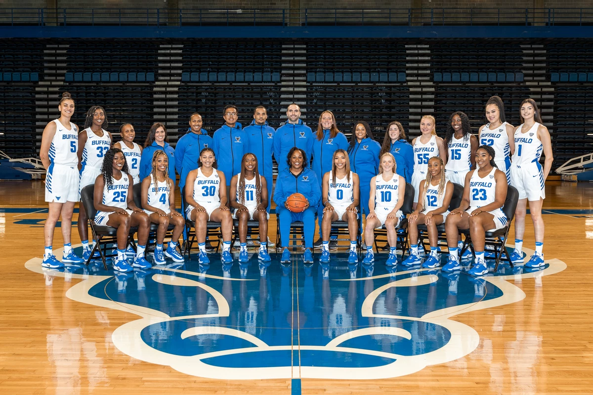 19-20 Buffalo WBB Team Photo