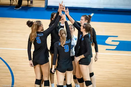 UB Volleyball Huddle