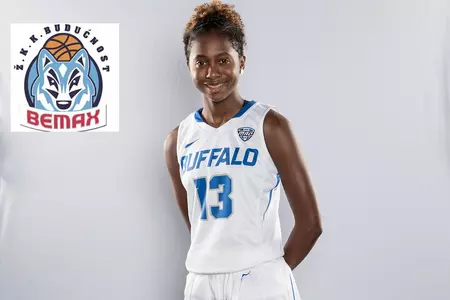 Autumn Jones Signs Pro Contract