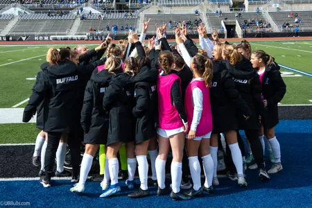 huddle-akron