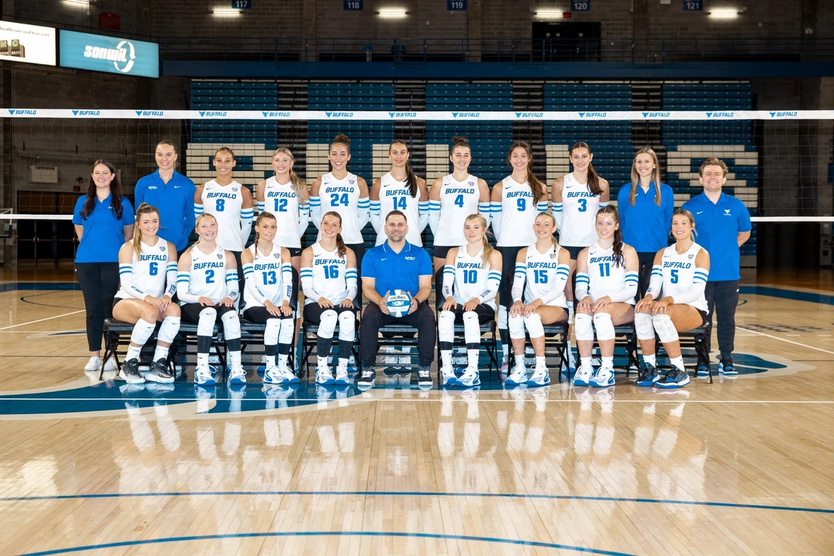 2025 Women's Volleyball Team Photo