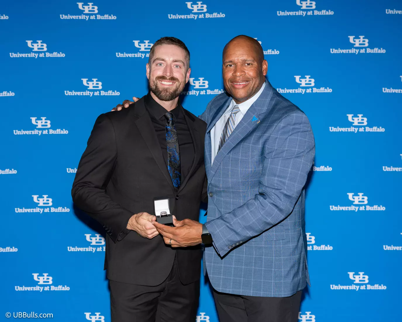 2026 Dr and Mrs Edmond J Gicewicz Family UB Athletics Hall of Fame Inductee Tom Murphy (Baseball) with UB Vice President and Director of Athletics Mark Alnutt