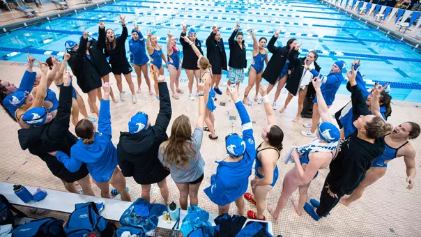Swim & Dive Huddle