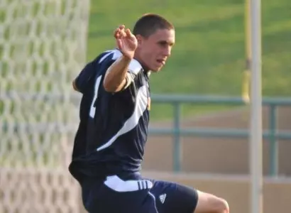Tricky Creighton Foils Anteaters' Plans Image