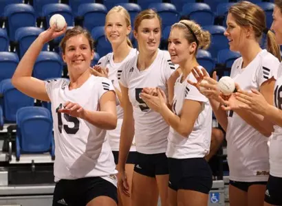 UCI Entertains Cal State Fullerton; Travels to UC Santa Barbara, Cal Poly Image
