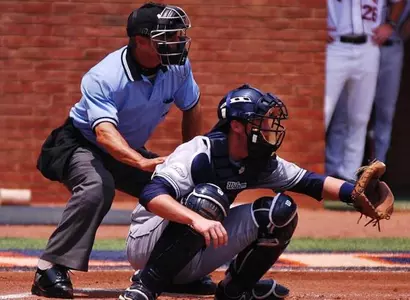 Shaeffer, Hernandez Named Rawlings Gold Glove Winners Image
